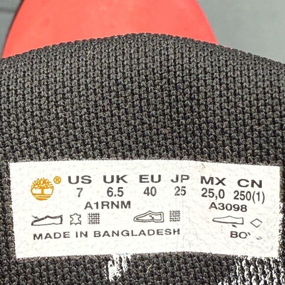 Timberland 6-Inch Waterproof Field Boot Red/Black Nubuck women size 7 - Picture 7 of 8